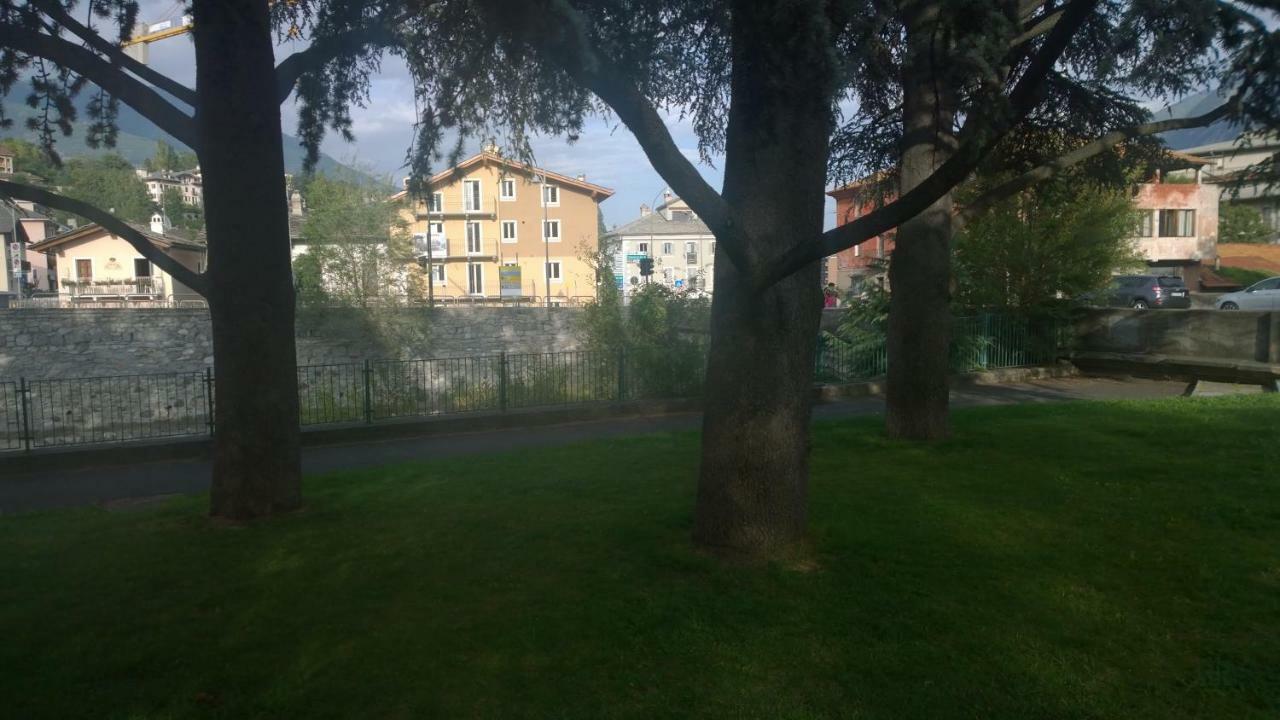 Casa Bellini Appartement Aosta Buitenkant foto